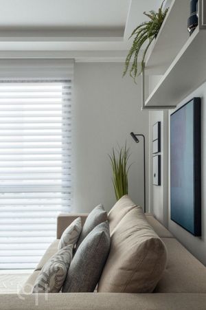 Image 19 - 592894