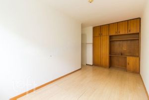 Image 11 - 593192