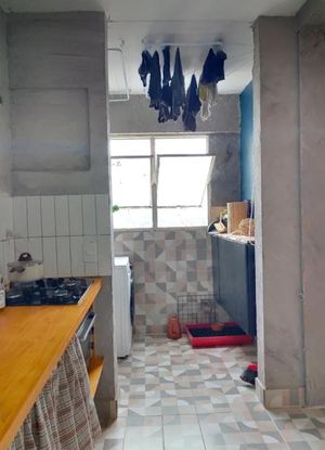 Image 17 - 593396