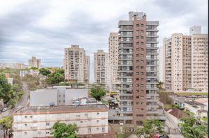 Image 6 - 593643