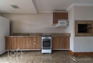 Image 18 - 593643