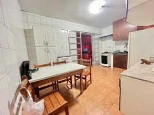 Image 24 - 594662