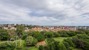 Image 28 - 594747