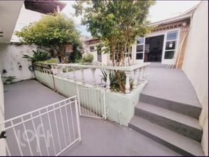 Image 33 - 594814