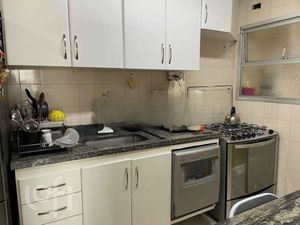 Image 21 - 594898