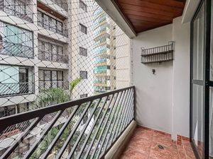 Image 5 - 594957