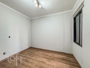 Image 16 - 594957