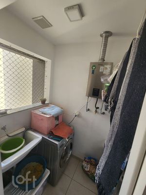 Image 31 - 595447