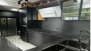 Image 4 - 595523