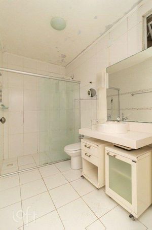 Image 12 - 595564