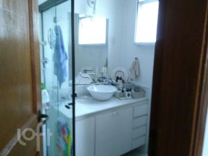 Image 8 - 595637