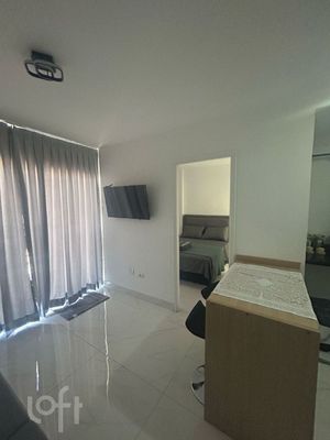 Image 25 - 596542