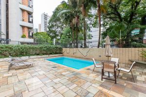 Image 32 - 599128