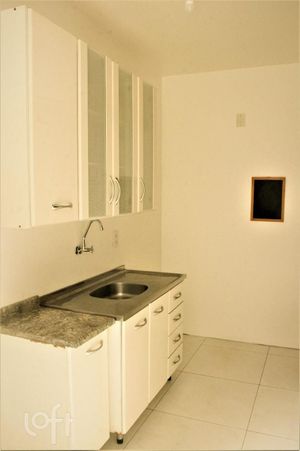 Image 7 - 600379