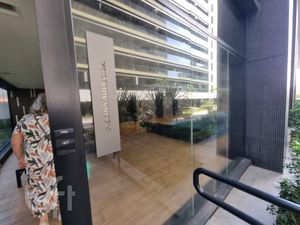 Image 52 - 600444