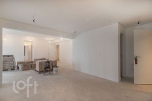 Image 4 - 605153