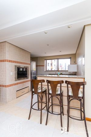 Image 35 - 605226