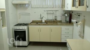 Image 16 - 605256