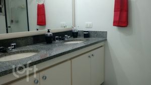 Image 7 - 605256