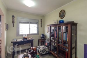 Image 18 - 605775