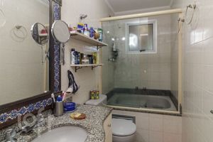 Image 38 - 605775