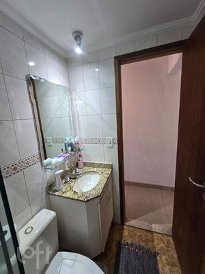 Image 19 - 605897