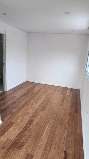Image 21 - 606945
