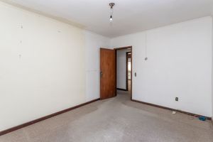 Image 38 - 607571