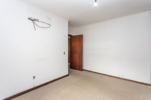 Image 33 - 607571