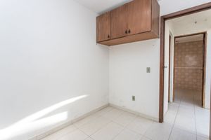 Image 22 - 607571