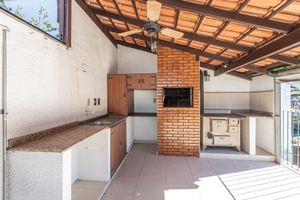 Image 16 - 607571