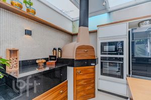 Image 6 - 607595
