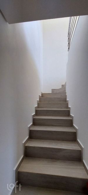 Image 12 - 607767