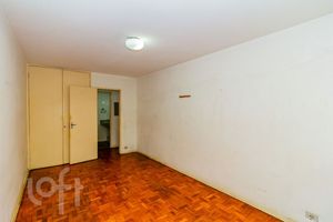 Image 7 - 607978