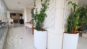Image 10 - 608123