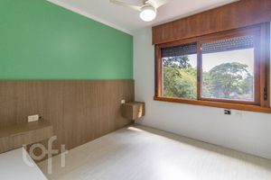 Image 19 - 608143
