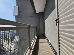 Image 37 - 608550