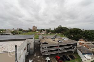 Image 8 - 608649