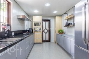Image 9 - 608721