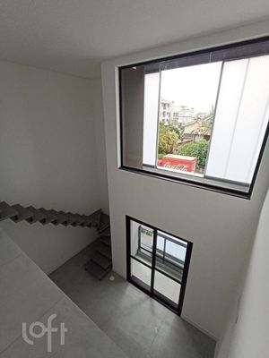 Image 22 - 608996