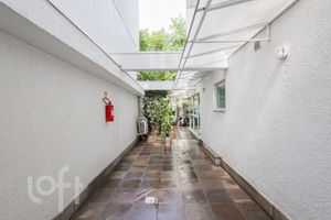 Image 17 - 609054