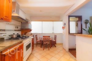 Image 20 - 609565