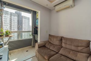 Image 1 - 609577