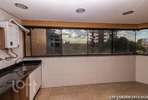 Image 26 - 609784