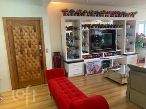Image 4 - 611544