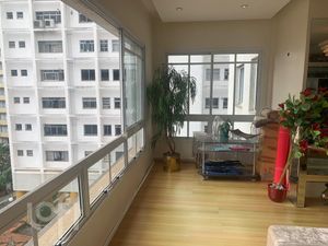 Image 10 - 611544
