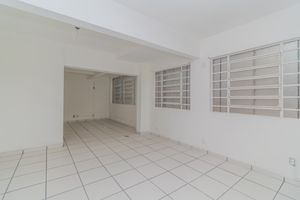 Image 7 - 611882