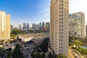Image 13 - 612291