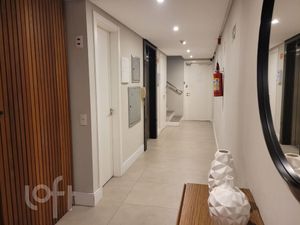 Image 19 - 612327