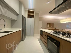 Image 30 - 612480